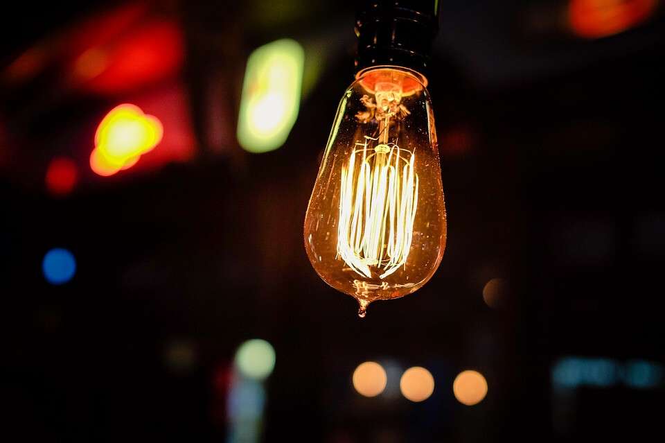 lightbulb-1246589_960_720_1.jpg