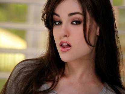 1305833105-sasha-grey-wallpaper.jpg