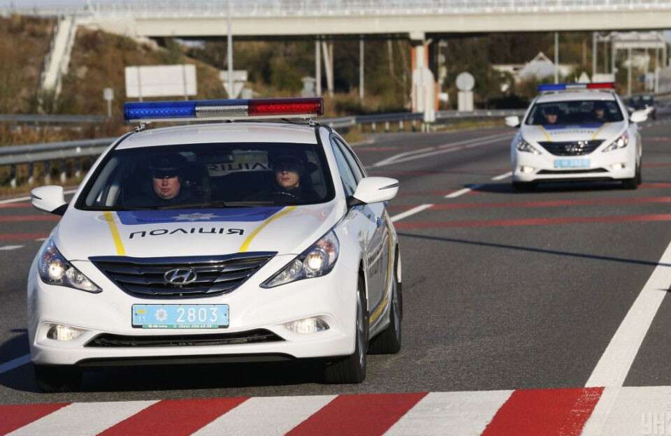 hyundai-sonata-police-patrol.jpg