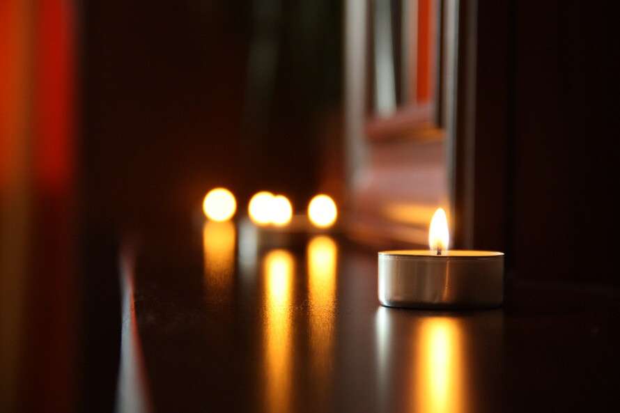 love-romantic-date-candlelight-large.jpg