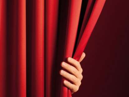 2290750-curtain.jpg