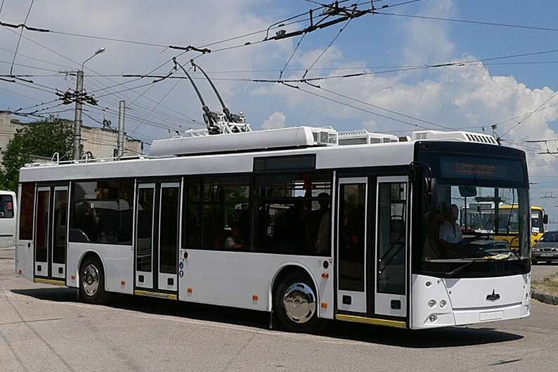 trolleybus-maz-eton-t203-v-sevastopole.jpg