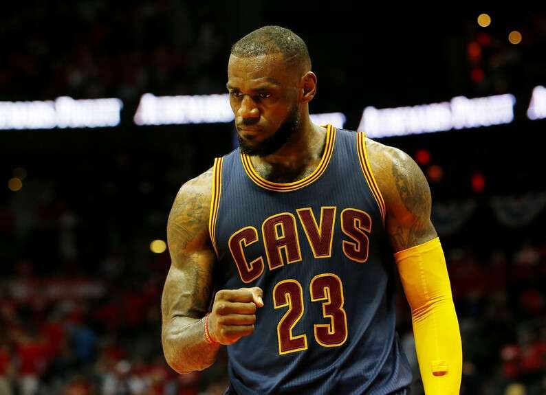 this-is-why-lebron-james-is-in-such-good-shape.jpg