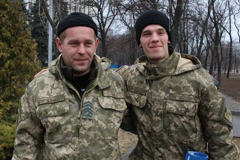 sergey_i_dmitriy_voennosluzhashchie.jpg