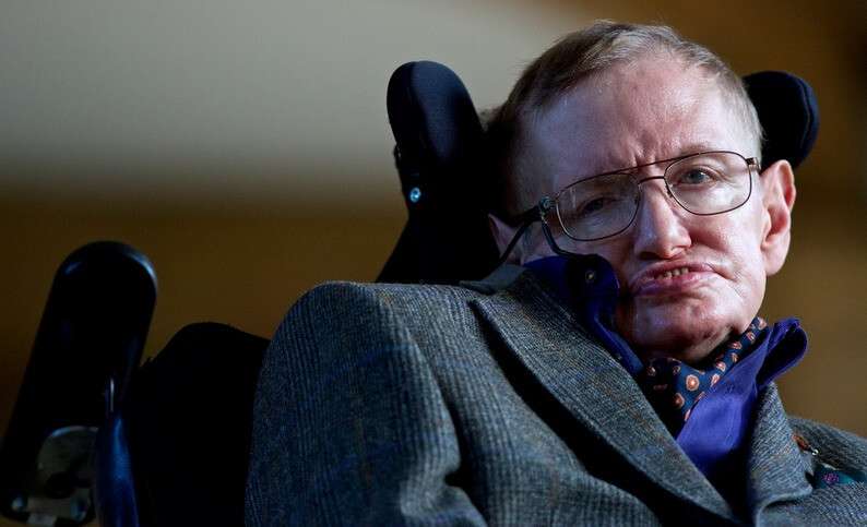 141024-stephen-hawking-mn-1030_a1eb2785d0db43cd50d3310054c6694c.jpg