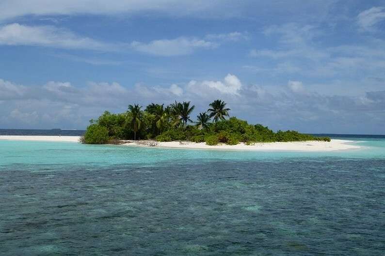 maldives-361386_640