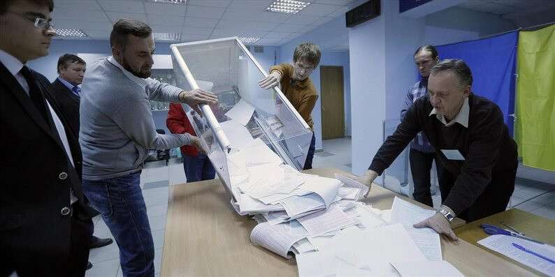 aktivisti-na-ukrajine-hlasia-chyby-pocas-volieb-ale-bez-vplyvu-na-ich-vysledok.jpg