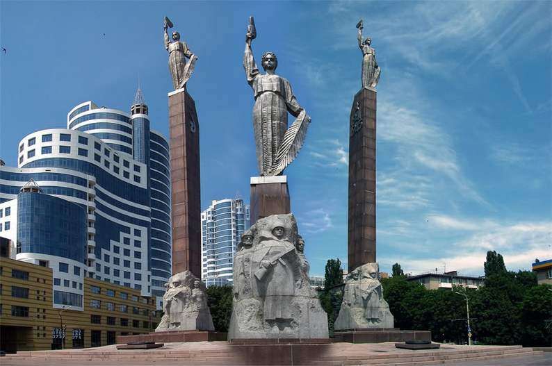 monument-vechnoj-slavy.-dnepropetrovsk.jpg