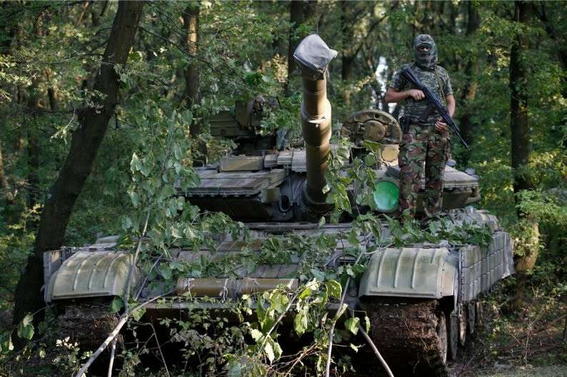 dnr-lnr-separastid-soda-t-64-tank-ukraina-69628115.jpg