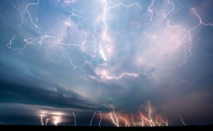 lightning-mega_protofoto_color