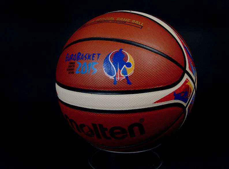 eurobasket_2015_official_game_ball_3.jpg