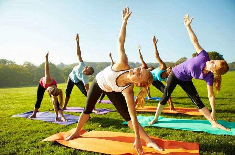 outdoor-yoga-fitness1.jpg