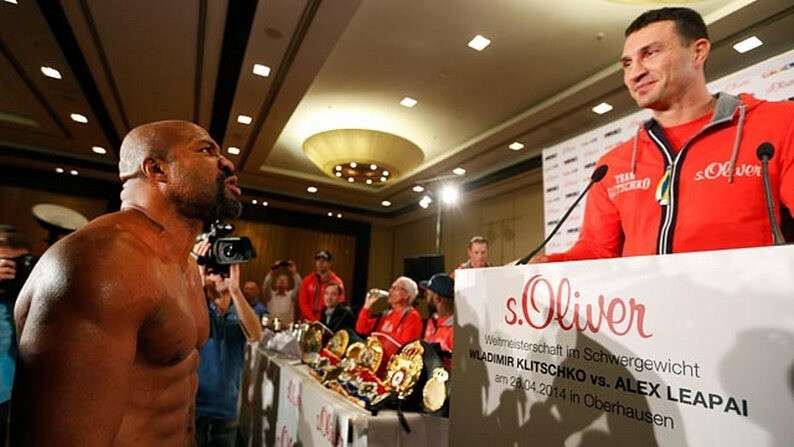 konfrontation-shannon-briggs-links-ging-wladimir-klitschko-waehrend-der-pk-verbal-an-.jpg