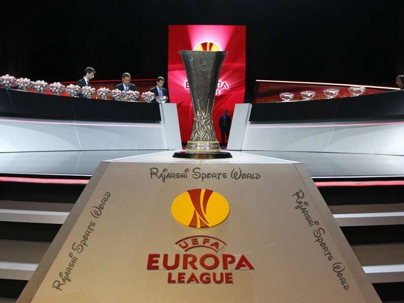 europa-league-trophy1_2638054_copy.jpg