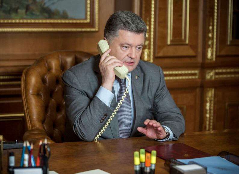 poroshenko-telefon.jpg