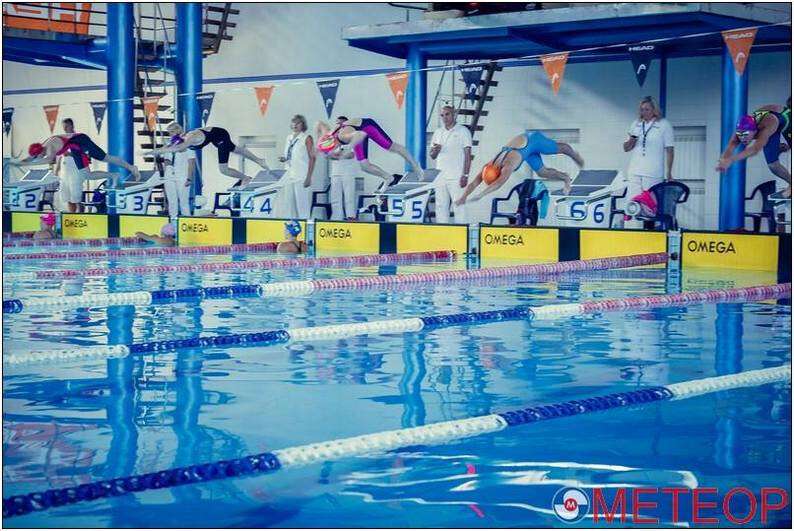 swimmers-01