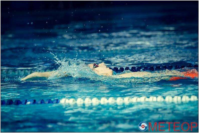 swimmers-03