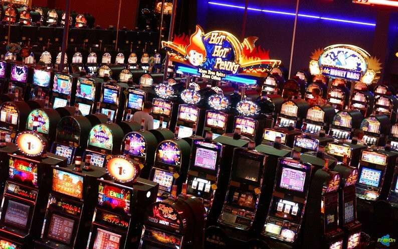 1358410411_room_full_of_slot_machines_1280x800.jpg