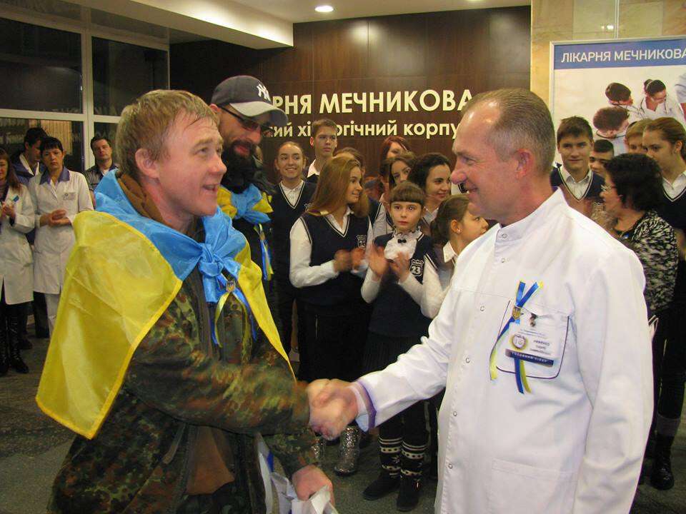 04-548039427da9a.ocherednaya_gruppa_ranenyh_ukrainskih_voennyh_otpravilas_na_lechenie_v_latviyu.original.jpg