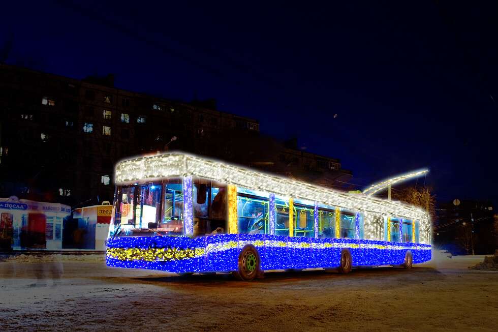vypusknoy-v-trolleybuse.jpg