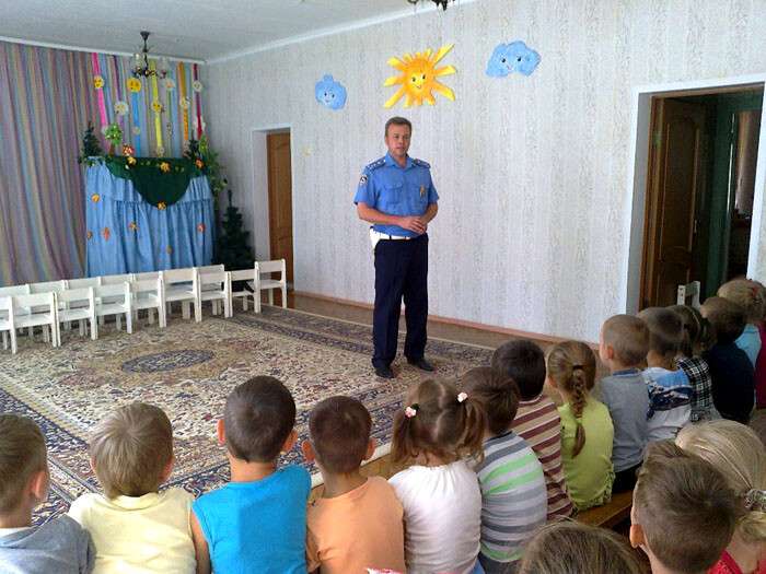 0610_gai_in_kindergarten_01.jpg
