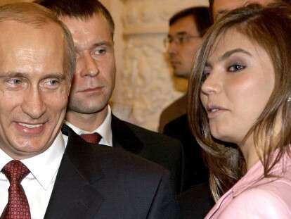 1359595677_vladimir-poutine-et-alina-kabaeva.jpg