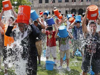 140811-boston-ice-bucket-challenge-1350_26906d39ac7ead702b45e5b7707b8dc6.jpg