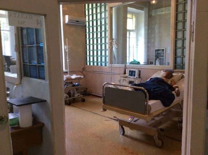 Госпиталь в донецке для раненых. Днепропетровск военный госпиталь. Иловайск больница. Раненные неопознанные в госпиталях.