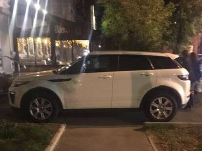 44552777_1900415033375934_3712681597380591616_n