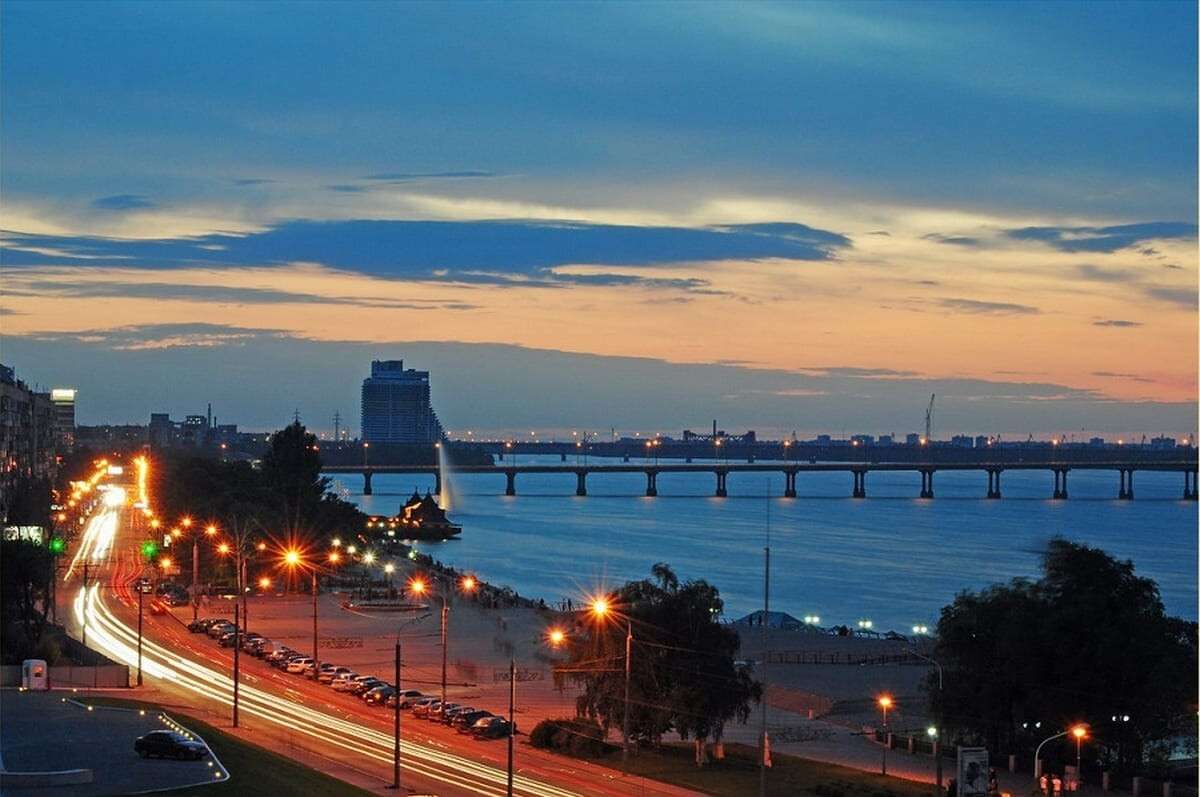 Г днепр. Город Днепропетровск Украина. Город: Днепропетровск (Днепр). Днепропетровск набережная. Днепр Украина набережная.