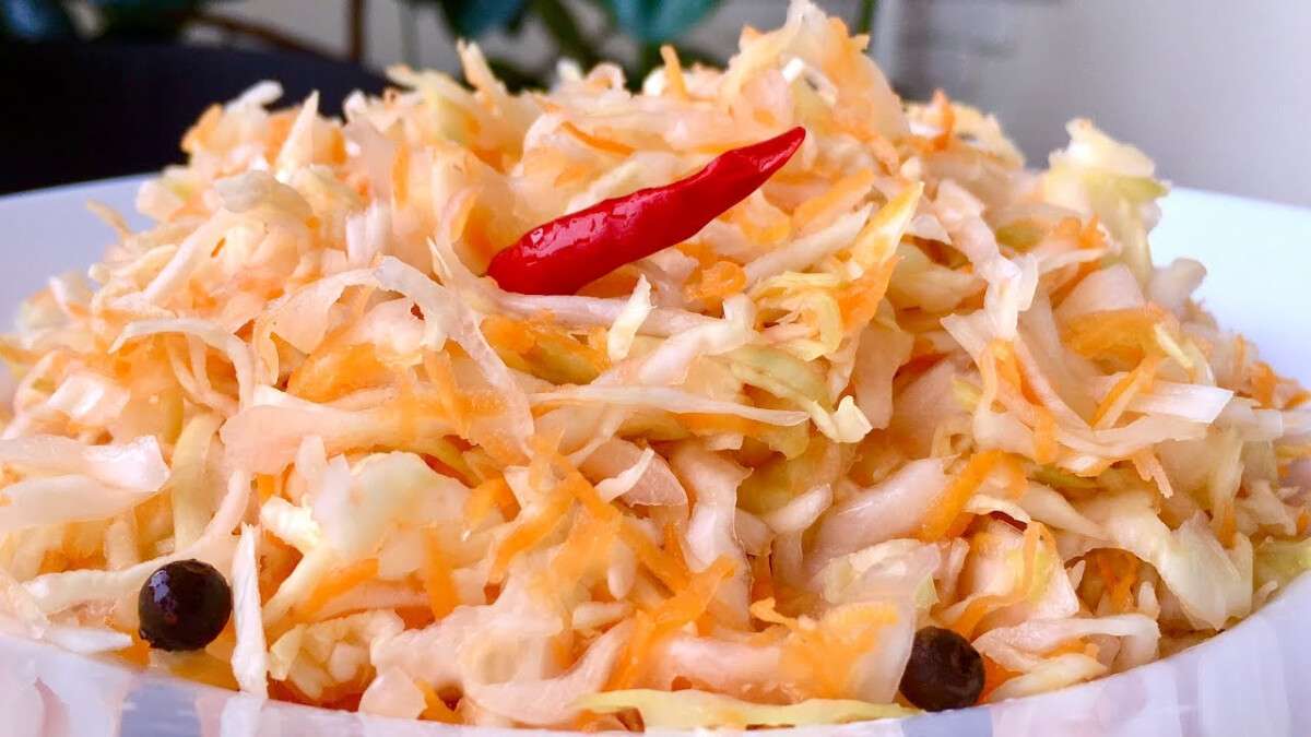 В Днепре готовят самую вкусную квашеную капусту: простые проверенные рецепты.  Новости Днепра | Дніпровська порадниця