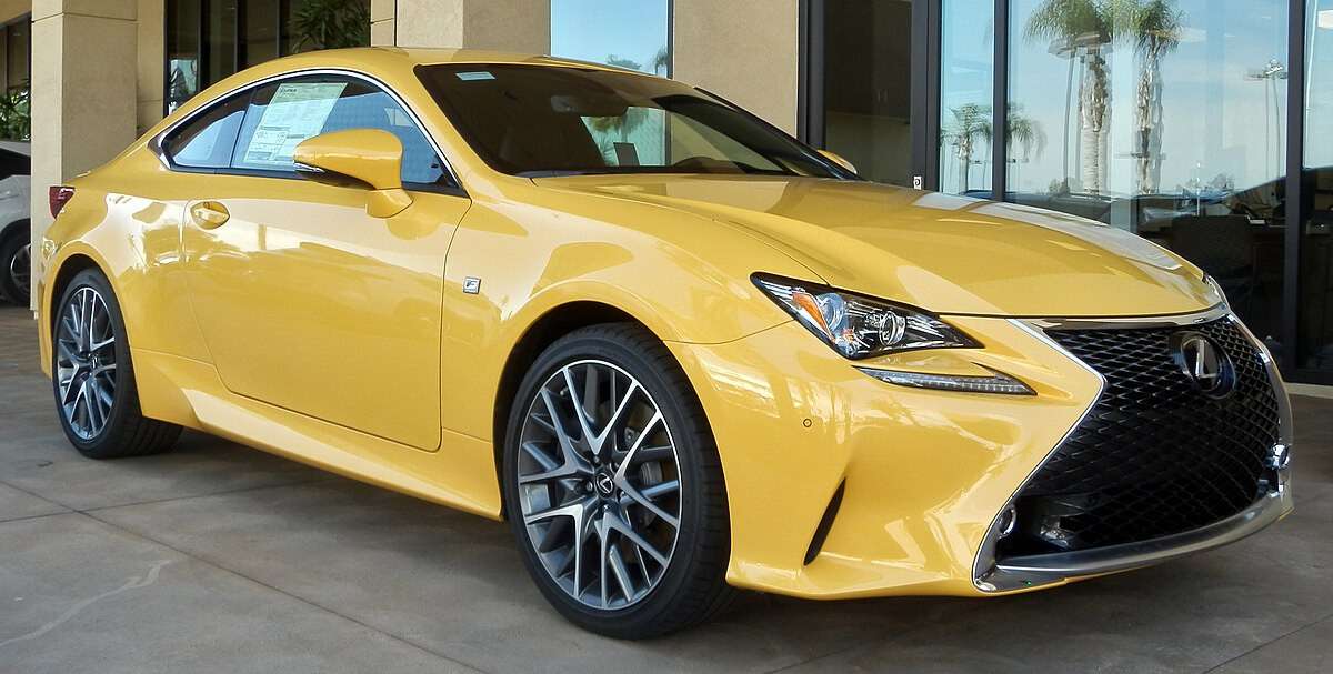 1200px-Lexus_RC_350_P4250853