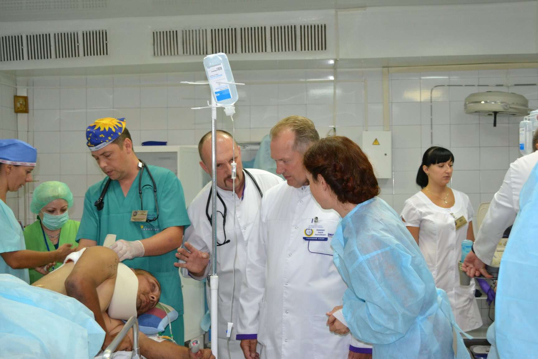 Хирургическое отделение гмб. Больница мечникова хирург топузов. Больница мечникова спб. Хирурги больницы мечникова. Больница мечникова жулев с.