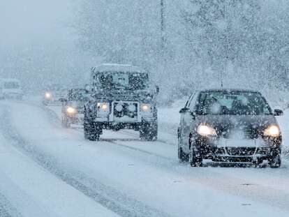 BRITAIN-WEATHER-SNOW