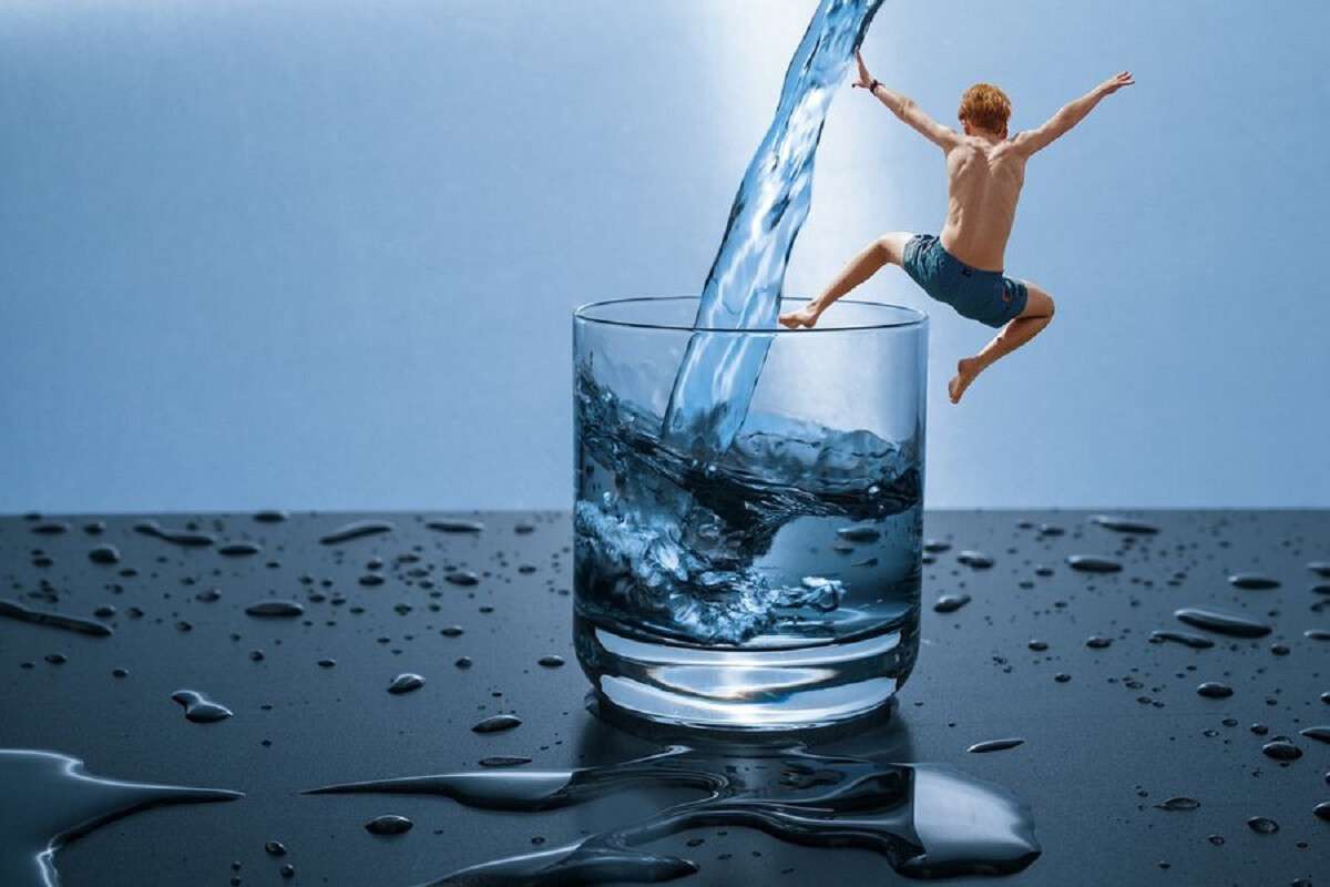 вода