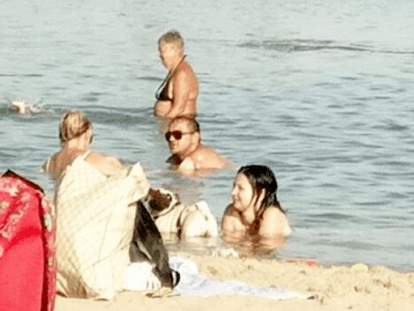 вода