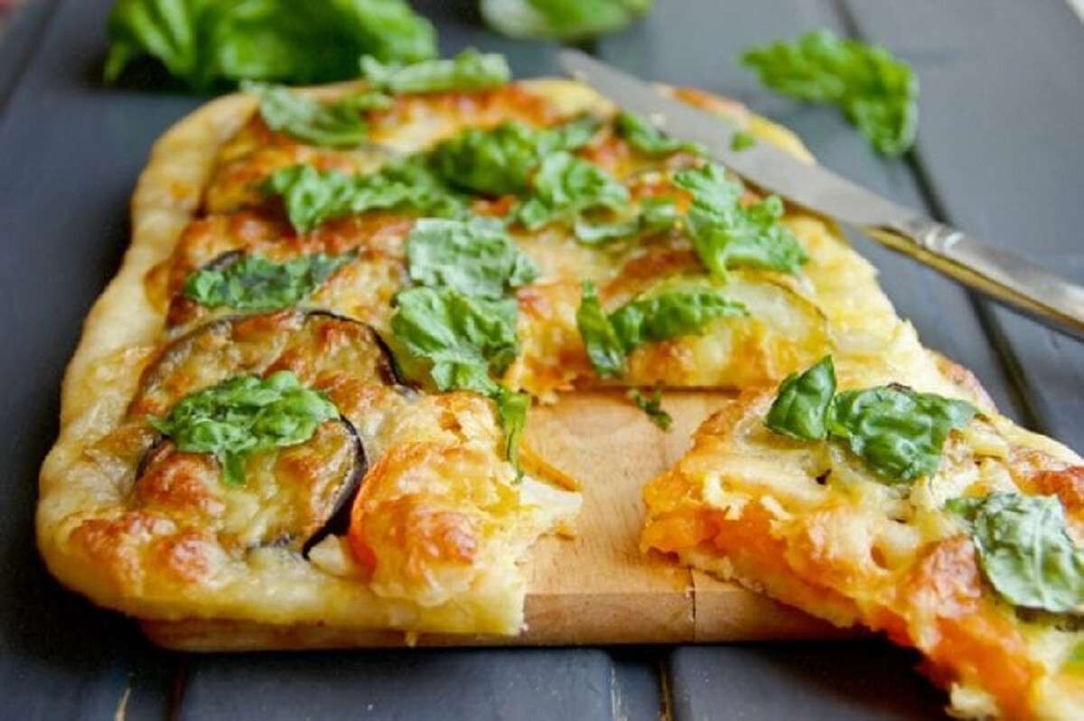 пицца из кабачков в духовке с помидорами колбасой и сыром рецепты с фото пошагово фото 73