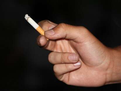 233-cigarette-348858_1280