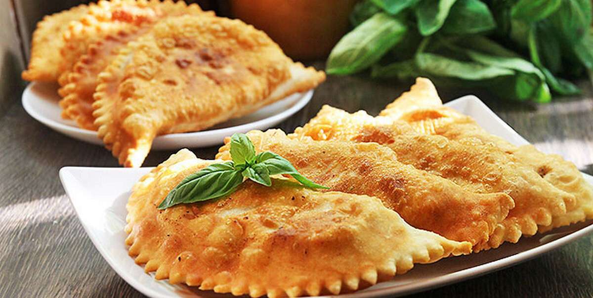 chebureki-recept-s-foto-poshagovyy