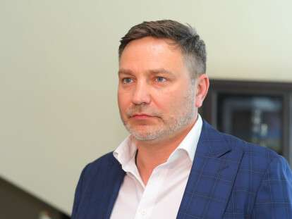 odylwmc6e93aqoiz21ht6vpf4