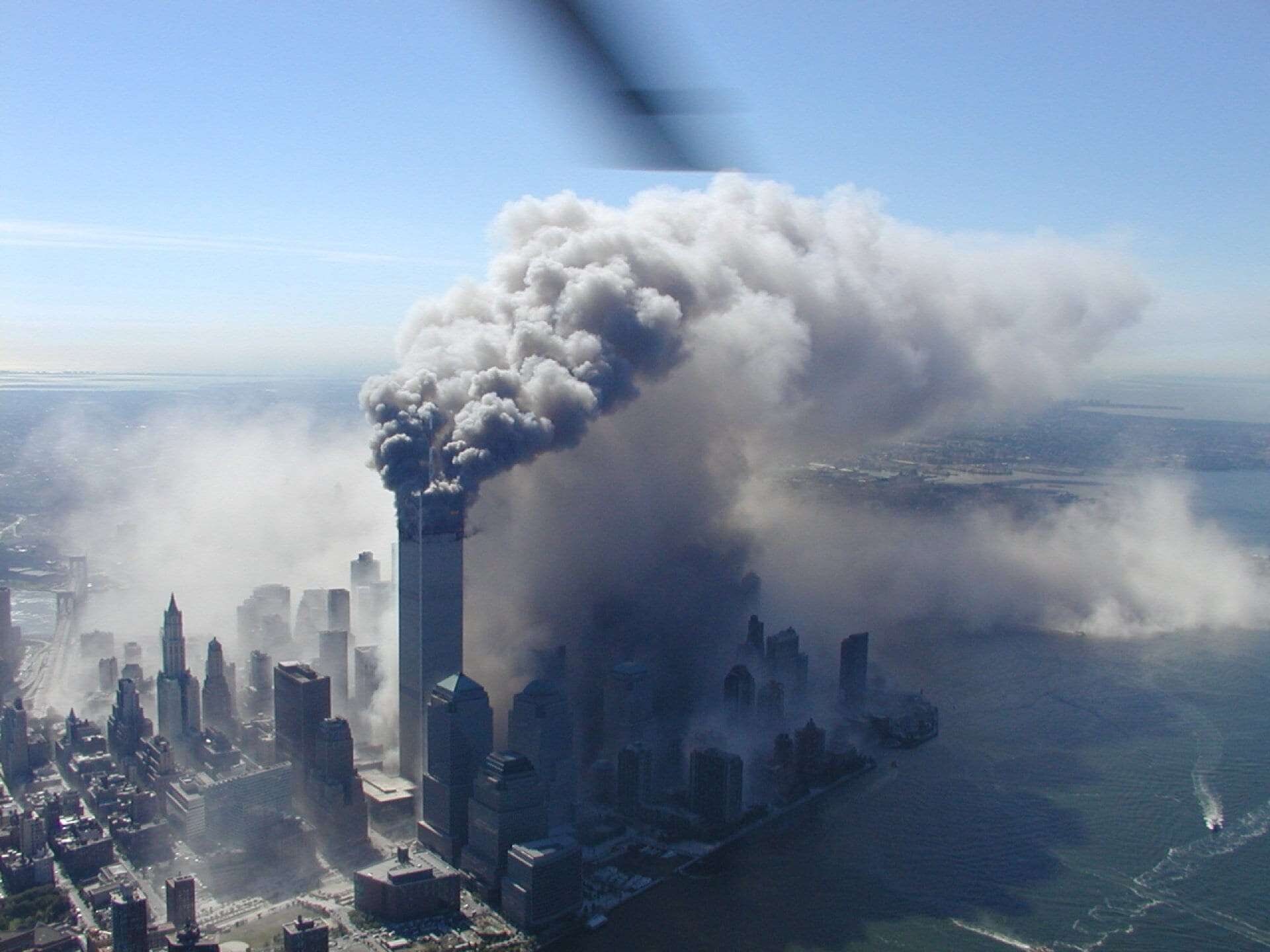 Модель 9 11. Башни-Близнецы 11 сентября 2001. Теракты 11 сентября 2001 года. Башни Близнецы 10 сентября 2001. Техногенный пейзаж.