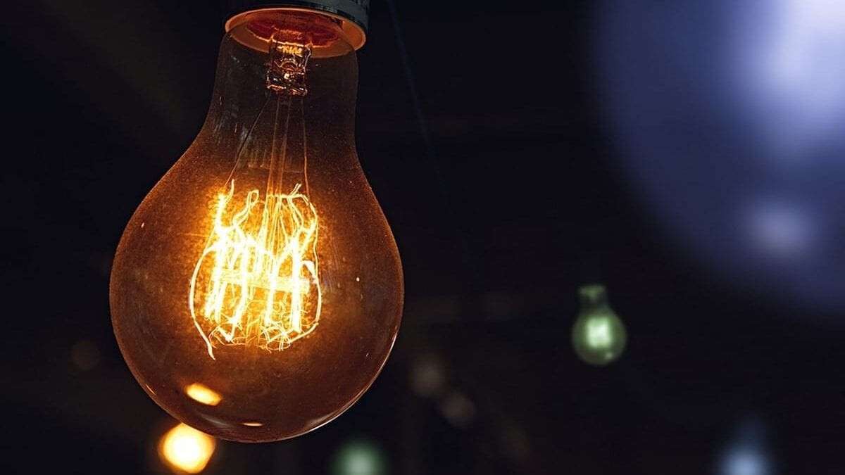 cropped-light-bulb-2723403_960_720.jpg