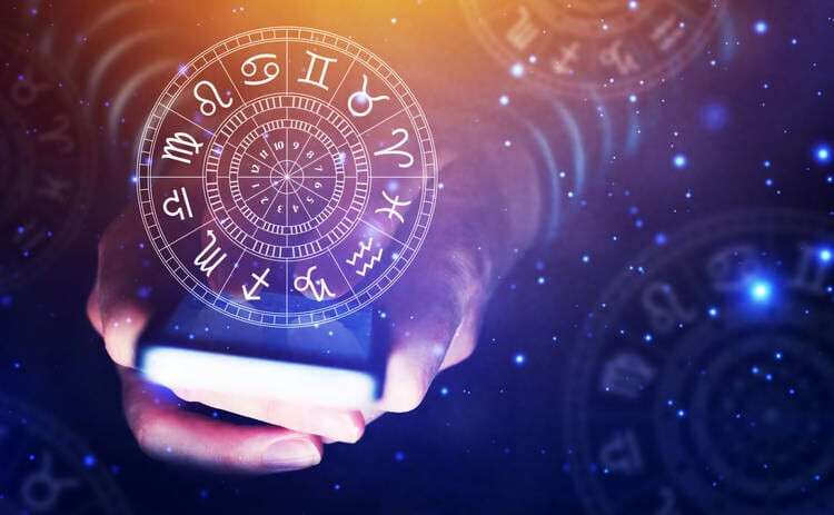 Astrology smartphone app concept