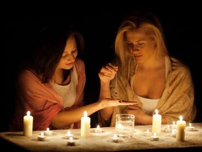 Divination by candlelight