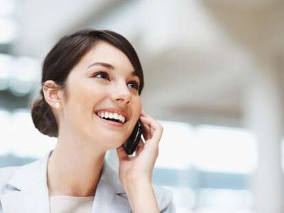 1456673766_woman-cell-phone-120406