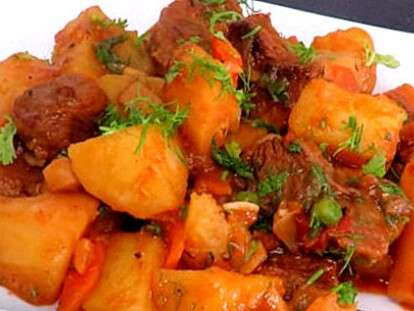 Картошка-тушеная-с-копченым-мясом3