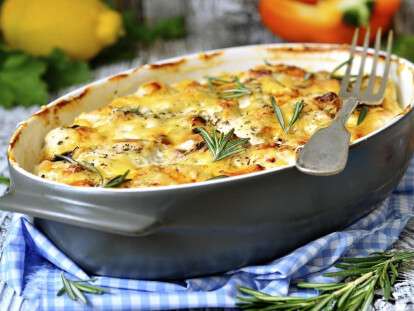 kartofelnaya-zapekanka-s-gribami-i-syrom_1526349548_1_max