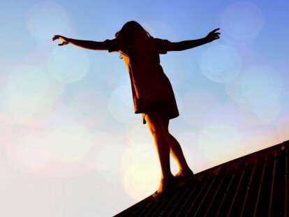 "Страх потеряли": в Днепре подростки играют в опасные игры (Видео)