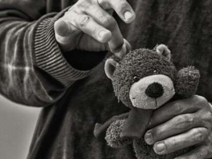 Родители, будьте осторожнее: в Днепре двое неизвестных пристают к детям