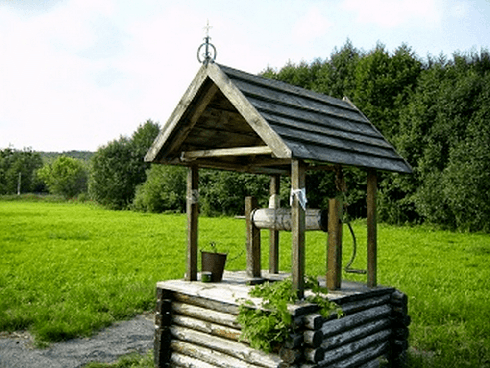 Под Днепром бабушка упала в колодец, спасатели не успели спасти (Фото)